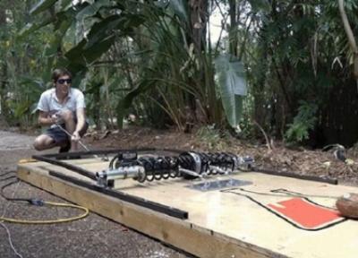 تله موش غول پیکری که همه چیز را منهدم می کند