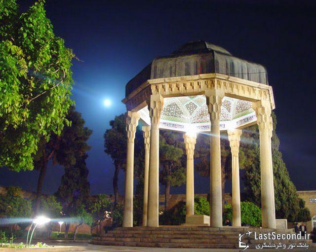 شیراز فرصتی برای گسترش گردشگر ادبی