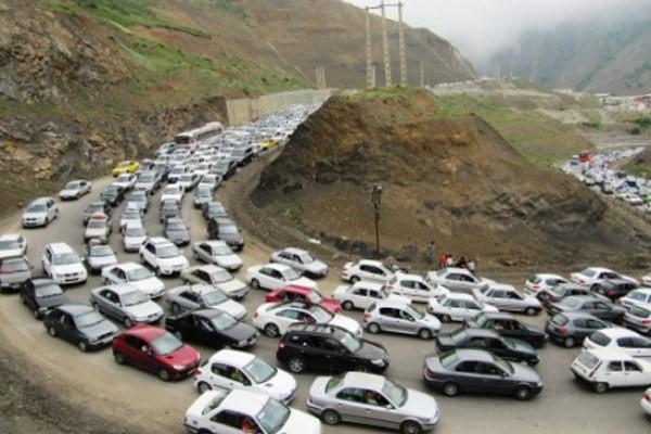 ترافیک سنگین در جاده چالوس، محور شمشک-دیزین مسدود است