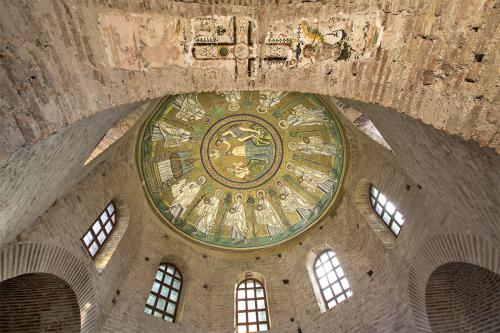 ravenna arian baptistery تعمیدگاه آریان در راونا: شاهکاری از هنر و تاریخ مسیحیت اولیه